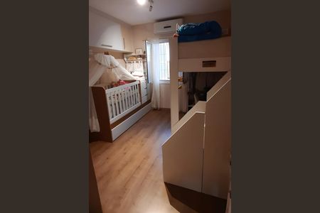 Casa à venda com 125m², 2 quartos e 1 vaga