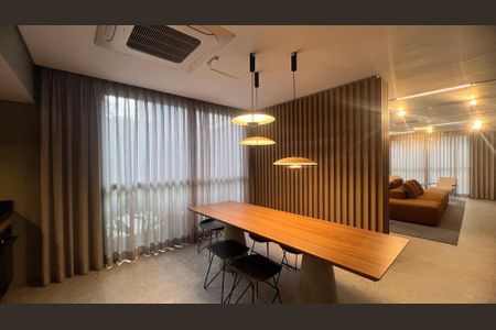 Apartamento à venda com 210m², 3 quartos e 3 vagas Apartamento à venda com 210m², 3 quartos e 3 vagasÁrea comum - Salão de Festas