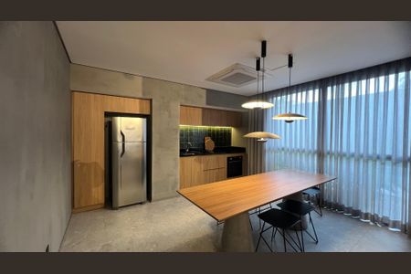 Apartamento à venda com 210m², 3 quartos e 3 vagas Apartamento à venda com 210m², 3 quartos e 3 vagasÁrea comum - Salão de Festas