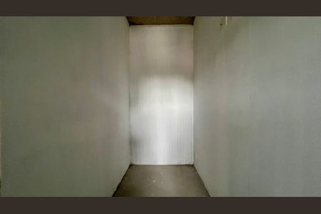 Apartamento à venda com 210m², 3 quartos e 3 vagas Apartamento à venda com 210m², 3 quartos e 3 vagasQuarto de Serviço