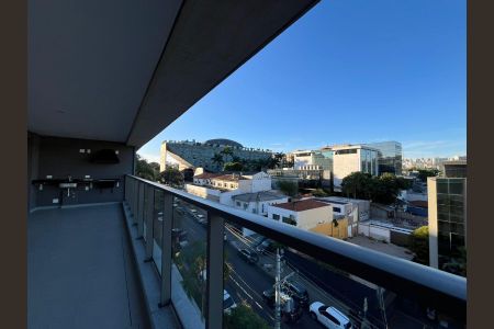 Apartamento à venda com 210m², 3 quartos e 3 vagas