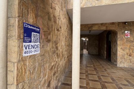 Casa à venda com 323m², 3 quartos e 3 vagas Casa à venda com 323m², 3 quartos e 3 vagasPlaca