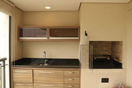 Apartamento à venda com 165m², 4 quartos e 3 vagasVaranda gourmet