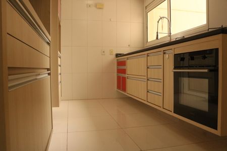 Apartamento à venda com 165m², 4 quartos e 3 vagasCozinha