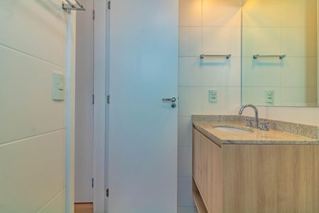 Apartamento à venda com 66m², 2 quartos e 1 vaga Apartamento à venda com 66m², 2 quartos e 1 vagaBanheiro Suíte