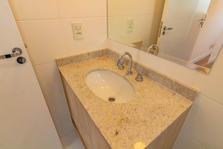 Apartamento à venda com 66m², 2 quartos e 1 vaga Apartamento à venda com 66m², 2 quartos e 1 vagaBanheiro Suíte