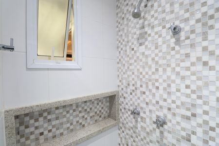 Apartamento à venda com 70m², 2 quartos e 2 vagasBanheiro Social