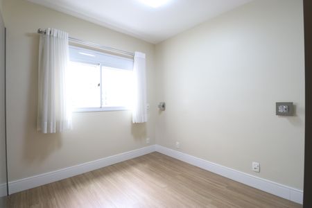 Apartamento à venda com 70m², 2 quartos e 2 vagasSuíte