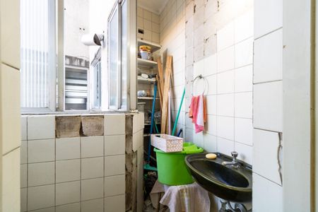 Apartamento à venda com 121m², 3 quartos e sem vaga Apartamento à venda com 121m², 3 quartos e sem vagaBanheiro de serviço