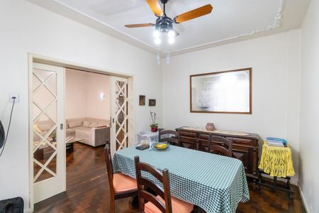 Apartamento à venda com 121m², 3 quartos e sem vaga Apartamento à venda com 121m², 3 quartos e sem vagaSala de Jantar