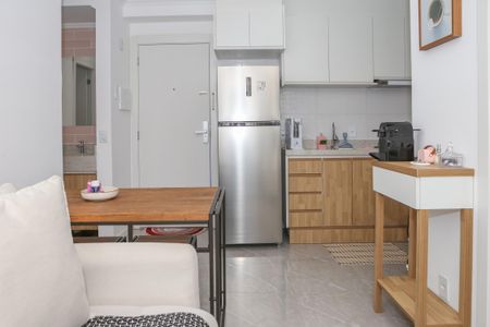 Apartamento à venda com 34m², 2 quartos e sem vaga Apartamento à venda com 34m², 2 quartos e sem vagaSala