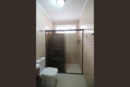 Casa à venda com 214m², 3 quartos e 3 vagasBanheiro Social