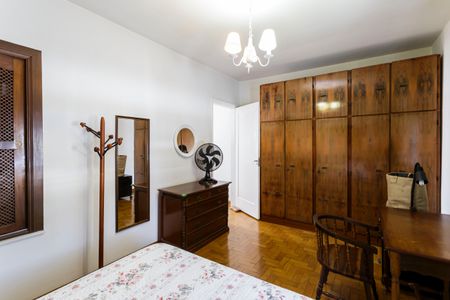 Casa à venda com 144m², 2 quartos e 3 vagas Casa à venda com 144m², 2 quartos e 3 vagasQuarto 2
