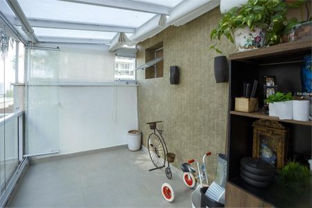 Apartamento à venda com 240m², 3 quartos e 3 vagas