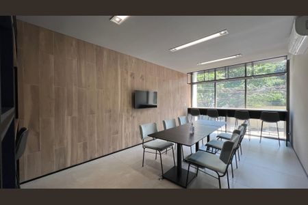 Apartamento à venda com 24m², 1 quarto e 1 vaga Apartamento à venda com 24m², 1 quarto e 1 vagaCoworking