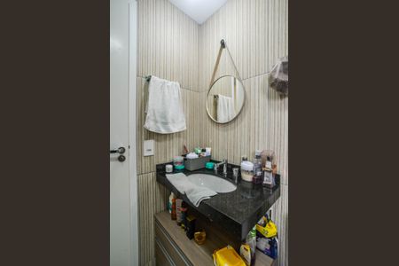 Apartamento à venda com 73m², 2 quartos e 2 vagas Apartamento à venda com 73m², 2 quartos e 2 vagasBanheiro da Suíte