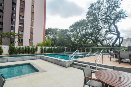 Apartamento à venda com 73m², 2 quartos e 2 vagas Apartamento à venda com 73m², 2 quartos e 2 vagasÁrea comum - Piscina