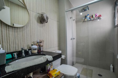 Apartamento à venda com 73m², 2 quartos e 2 vagas Apartamento à venda com 73m², 2 quartos e 2 vagasBanheiro da Suíte