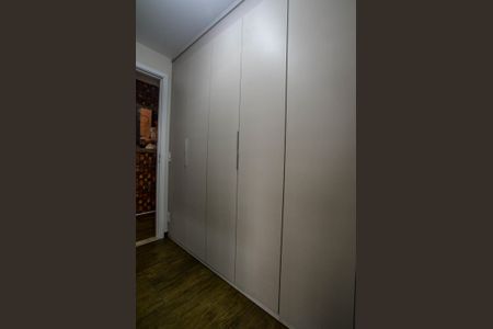 Apartamento à venda com 73m², 2 quartos e 2 vagas Apartamento à venda com 73m², 2 quartos e 2 vagasSuíte