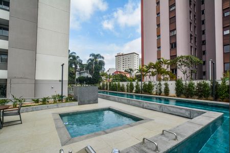 Apartamento à venda com 73m², 2 quartos e 2 vagas Apartamento à venda com 73m², 2 quartos e 2 vagasÁrea comum - Piscina