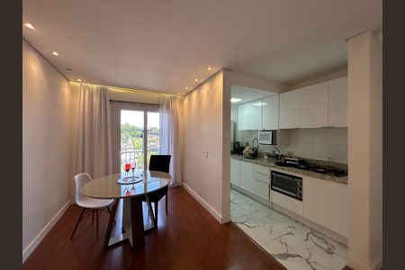 Apartamento à venda com 58m², 2 quartos e 1 vagaSala