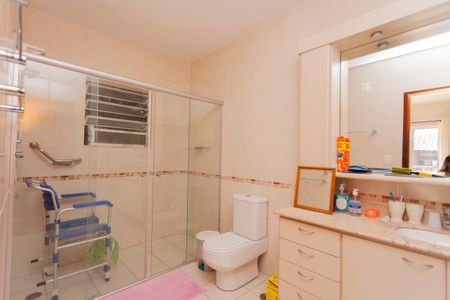 Casa à venda com 270m², 4 quartos e 4 vagasBanheiro da Suíte 3