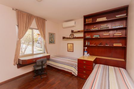 Casa à venda com 270m², 4 quartos e 4 vagasQuarto 1