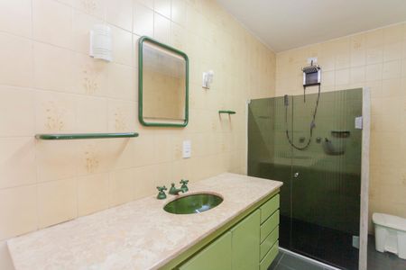 Casa à venda com 270m², 4 quartos e 4 vagasÁrea comum - Banheiro da Piscina