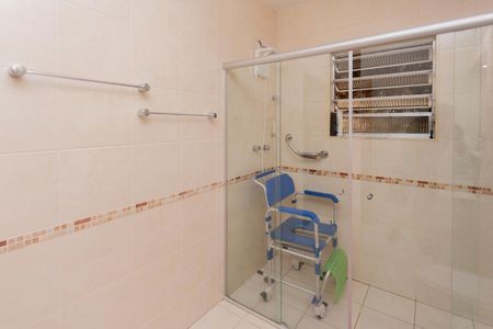 Casa à venda com 270m², 4 quartos e 4 vagasBanheiro da Suíte 3