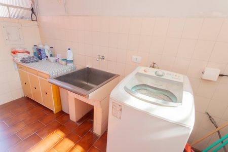 Casa à venda com 270m², 4 quartos e 4 vagasLavanderia