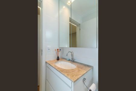 Apartamento à venda com 60m², 2 quartos e 2 vagas Apartamento à venda com 60m², 2 quartos e 2 vagasBanheiro da Suíte