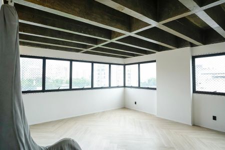 Apartamento à venda com 150m², 4 quartos e 2 vagasSala