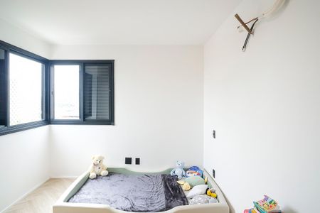 Apartamento à venda com 150m², 4 quartos e 2 vagasQuarto 2