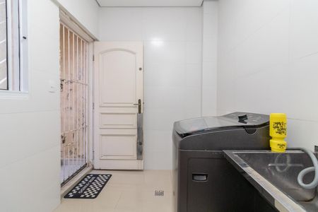 Casa à venda com 182m², 2 quartos e 2 vagasÁrea de Serviço