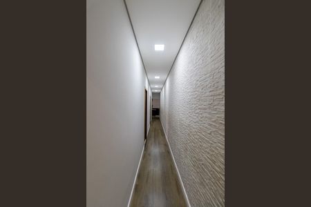 Corredor de casa à venda com 2 quartos, 182m² em Vila Granada, São Paulo