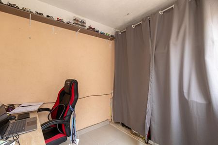 Casa à venda com 182m², 2 quartos e 2 vagas Casa à venda com 182m², 2 quartos e 2 vagasQuarto de Serviço