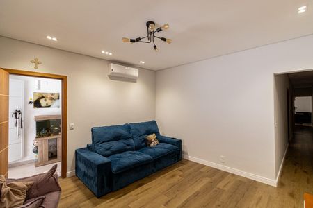 Sala de casa à venda com 2 quartos, 182m² em Vila Granada, São Paulo