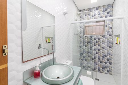 Casa à venda com 182m², 2 quartos e 2 vagasBanheiro