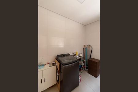 Casa à venda com 182m², 2 quartos e 2 vagas Casa à venda com 182m², 2 quartos e 2 vagasÁrea de Serviço