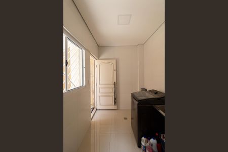 Casa à venda com 182m², 2 quartos e 2 vagas Casa à venda com 182m², 2 quartos e 2 vagasÁrea de Serviço