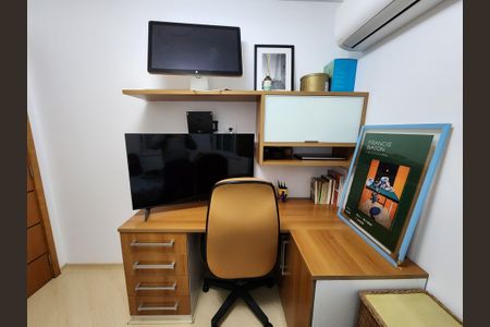 Apartamento à venda com 60m², 2 quartos e 2 vagasQuarto 2