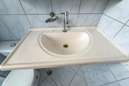 Apartamento à venda com 76m², 3 quartos e 2 vagasBanheiro