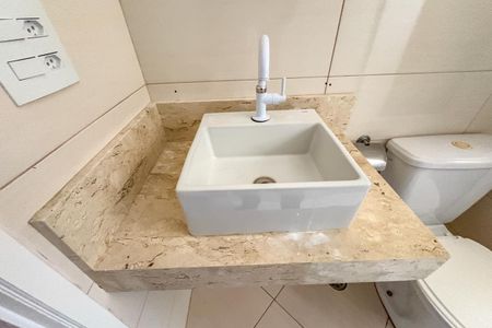 Apartamento à venda com 76m², 3 quartos e 2 vagasBanheiro