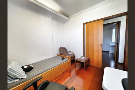 Apartamento à venda com 167m², 4 quartos e 3 vagas Apartamento à venda com 167m², 4 quartos e 3 vagasQuarto 1