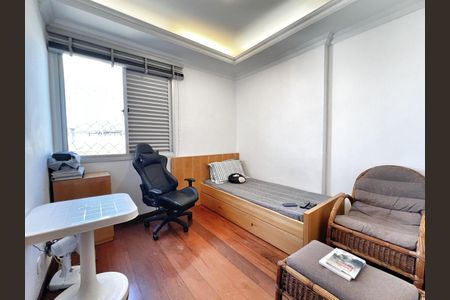 Apartamento à venda com 167m², 4 quartos e 3 vagas Apartamento à venda com 167m², 4 quartos e 3 vagasQuarto 1