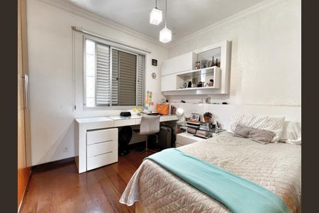 Apartamento à venda com 167m², 4 quartos e 3 vagas Apartamento à venda com 167m², 4 quartos e 3 vagasQuarto 2