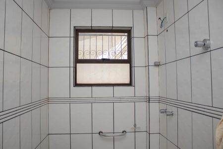 Casa à venda com 704m², 4 quartos e 5 vagas Casa à venda com 704m², 4 quartos e 5 vagasBanheiro Suíte