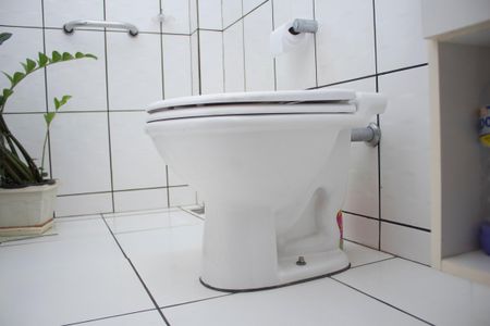 Casa à venda com 704m², 4 quartos e 5 vagas Casa à venda com 704m², 4 quartos e 5 vagasBanheiro Suíte