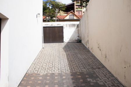 Casa à venda com 704m², 4 quartos e 5 vagas Casa à venda com 704m², 4 quartos e 5 vagasQuintal