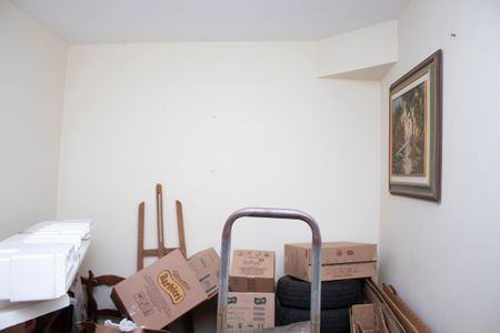 Casa à venda com 704m², 4 quartos e 5 vagas Casa à venda com 704m², 4 quartos e 5 vagasQuarto 1